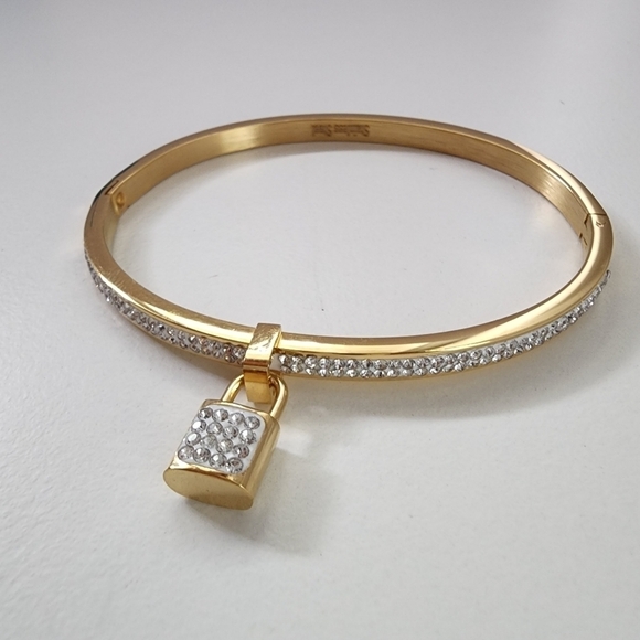NWT Rhinestone Embellished Lock Charm Stainless Steel Bangle Evening Bracelet - Picture 4 of 7